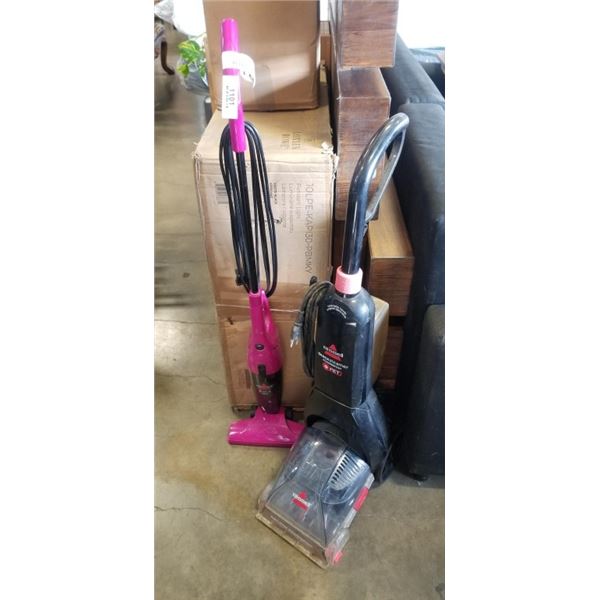 BISSEL STEAM CLEANER AND VACUUM - WORKING