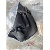 Image 2 : BAG OF 6FT BALCK BANJO DRAPES 55 PCS TOTAL