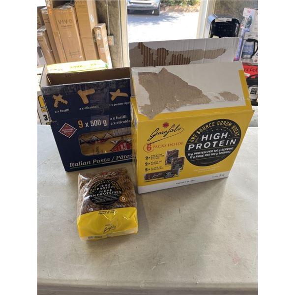 4 NEW SEALED PACKS OF SPAGHETTI NOODLES AND CASE W/ EXTRA SEALED PACK HIGH PROTEIN ASSORTED NOODLES