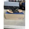 Image 1 : AS NEW CLARKS COLLECTION REILEIGH PARK BLACK NUBUCK WOMANS SANDLES. SIZE 9 US M