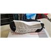 Image 4 : AS NEW SKECHERS SWIFT FIT WOMANS BLACK RUNNING SHOES. SIZE 6 US