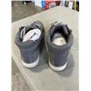 Image 4 : AS NEW CLARKS COLLECTION BREEZE GLIDE CHUKKA WOMANS BOOT. SIZE 10 US M