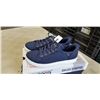 Image 2 : AS NEW SKECHERS SWIFT FIT WOMANS NAVY RUNNING SHOES. SIZE 7 US