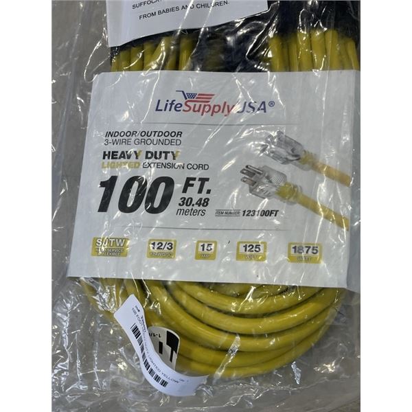 100 FOOT HEAVY DUTY LIGHTED YELLOW EXTENSION CORD. 12AWG/3C