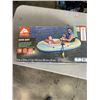 Image 1 : OZARK TRAIL INFLATEABLE BOAT