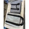 Image 4 : 2 SOFT CARRY CASES AND 2 SMALL TABLE TOP FANS