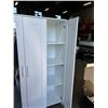 Image 4 : WHITE THREE DOOR WARDROBE