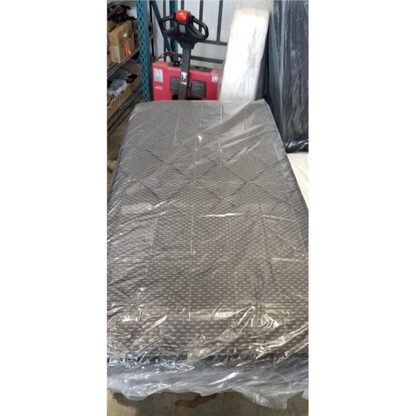 AS NEW SINGLE SIZE SEALY MATTRESS