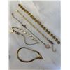 Image 3 : GOLD TONE LINKS BRACELETS