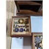 Image 3 : VINTAGE MUSICAL JEWELRY BOX W/ LOTS OF JEWELRY CONTENTS