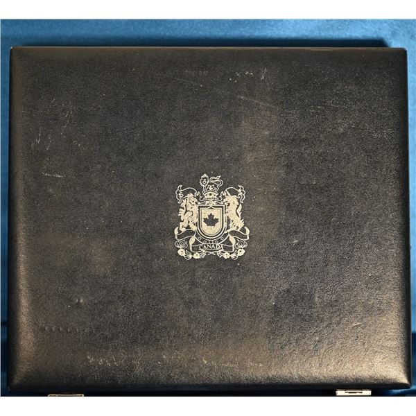 Canada 1 Nickel Dollar coins, 1971 to 1980 with collectors case