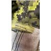Image 3 : Canadian Military Temperate CADPAT Camo Vest and Pants Set, Large Regular, 32-36" Waist