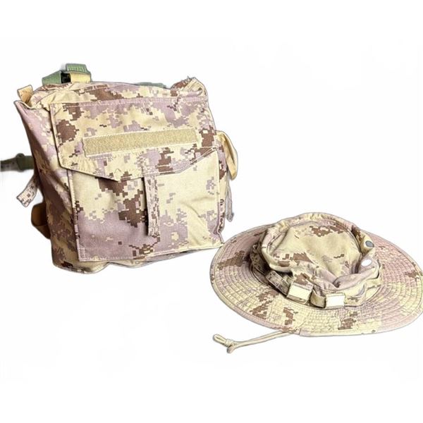 Canadian Military Gas Mask Kit With Boonie Hat, Desert CADPAT, Filters, Bag, Size 7 1/4