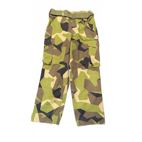 Swedish M90 Camouflage Cargo Pants, Waist 34"/86cm, Inseam 29"/74cm, Size L