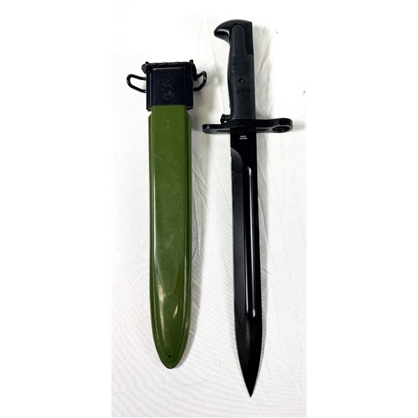 US Army 1943 Bayonet Replica w/Sheath