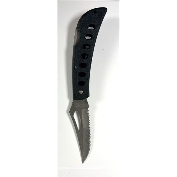 Frost Cutlery Folding Knife - Serrated