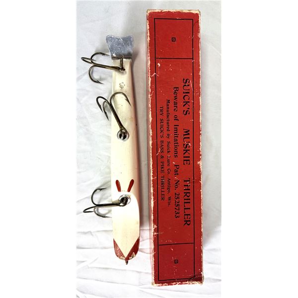 Suicks Muskie Thriller Vintage LURE w/ Box