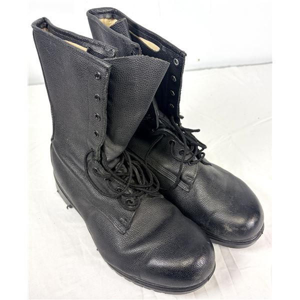 Canadian Military Boots - 9-9.5F