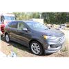 Image 5 : 2020 (12/10) Ford Edge Titanium, 2.0 liter Eco-Boost, all wheel drive, three position memory seats,