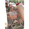 Image 5 : Vintage International Harvester W6 Tractor. Incomplete and not running. VIN 293548 (?)