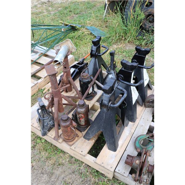 Selection of hydraulic  jacks and jack stands including a set of four matching 12 Ton Pro-Point stan