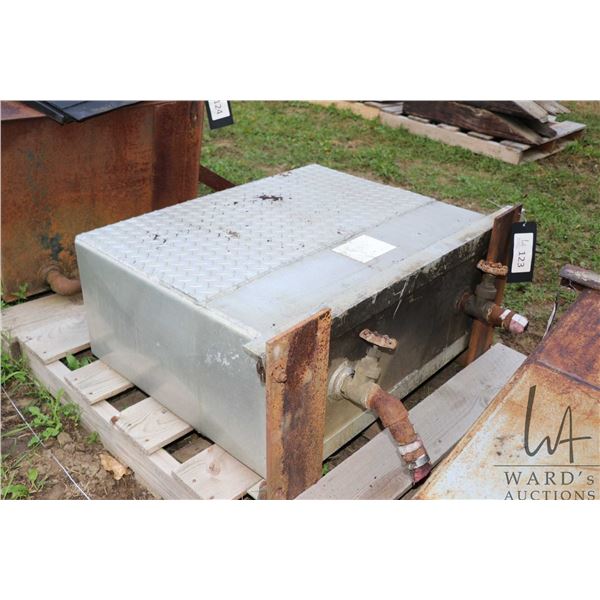 Aluminum fuel tank, 26"h x 33"w x 14"d
