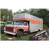 Image 1 : Ford F600 U-HAUL box truck. Fittied with 20' box (plus attic) with roll up door and loading ramp. Th