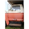 Image 5 : Ford F600 U-HAUL box truck. Fittied with 20' box (plus attic) with roll up door and loading ramp. Th