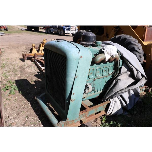 Detroit Diesel 4-71 two stroke engine note: this was bought to replace the engine in lot no. 208. Th