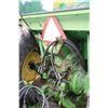 Image 14 : John Deere 4020 tractor, fitted with cab. and 158 loader with bucket. Showing 7966.7 hours. Running 