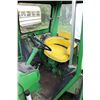 Image 22 : John Deere 4020 tractor, fitted with cab. and 158 loader with bucket. Showing 7966.7 hours. Running 