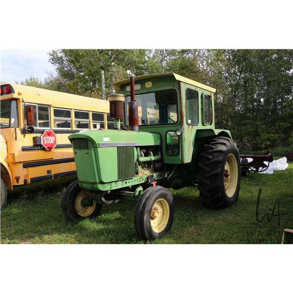 John Deere 4020 tractor. Fitted with cab. Showing 37235 hours. Serial no. SNT223R110537R Running and