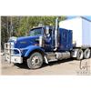 Image 1 : 2003 Kenworth T800 Class 8 conventional truck with sleeper. Running and operating unit, showing 7673