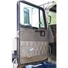Image 7 : 2003 Kenworth T800 Class 8 conventional truck with sleeper. Running and operating unit, showing 7673