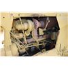 Image 10 : Caterpillar D7G bulldozer, working and operating unit. Vin no. 28A8737