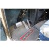 Image 10 : 1986 Freightliner conventional 15 speed dump truck with Caterpillar engine.  Working and operating u