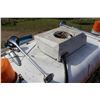 Image 18 : 1986 Freightliner conventional 15 speed dump truck with Caterpillar engine.  Working and operating u