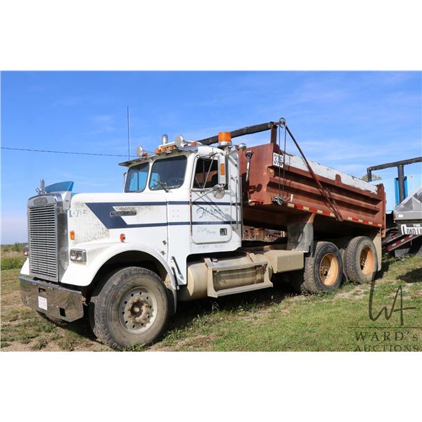 1986 Freightliner conventional 15 speed dump truck with Caterpillar engine.  Working and operating u