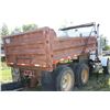 Image 6 : 1986 Freightliner conventional 15 speed dump truck with Caterpillar engine.  Working and operating u