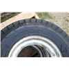 Image 4 : Three rims fitted with Goodyear Traction Hi-Miler 8-14.5LT tires
