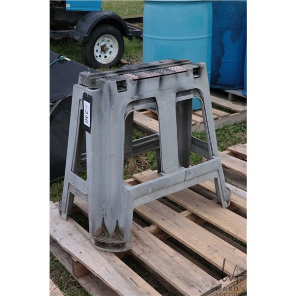 Pair of composite saw horses