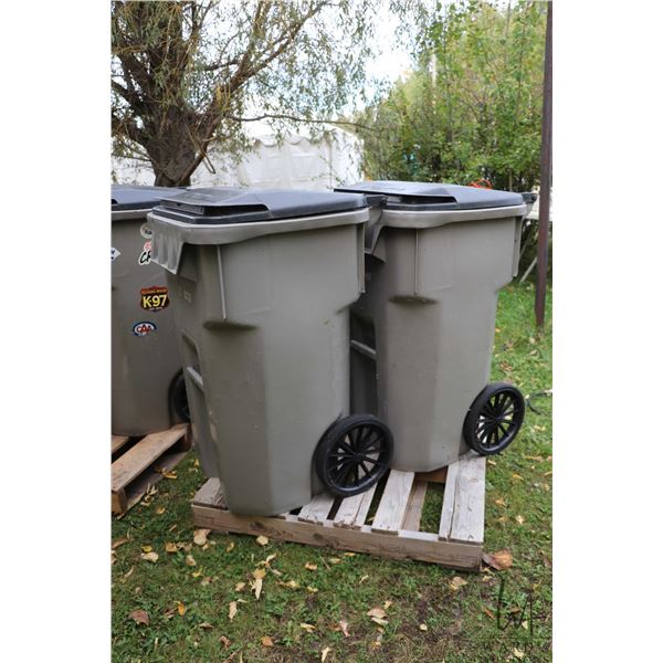 Lot of two rolling garbage cans