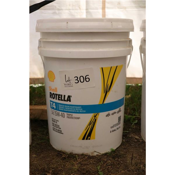 Full 18.9 ltr. pail of Shell Rotella T4 15W-40 motor oil