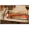 Image 1 : Axe, pick, sledge hammer etc.