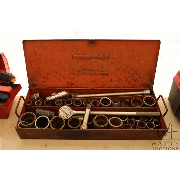 Tool box with sockets and ratchets