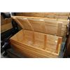 Image 2 : Wood flip lid chest