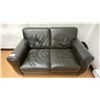 Image 3 : CHOCOLATE BROWN LEATHER LOVE SEAT