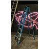 Image 2 : 24' ALUMINUM EXTENSION LADDER & WERNER 8' BLUE LADDER *ONE STEP BENT*