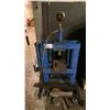 Image 1 : BLUE HEAVY DUTY HYDRAULIC SHOP PRESS