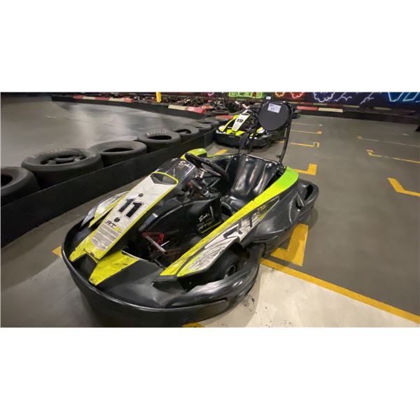 SODI KART RT8 BLACK/GREEN GASOLINE POWERED GO KART WITH HONDA ENGINE